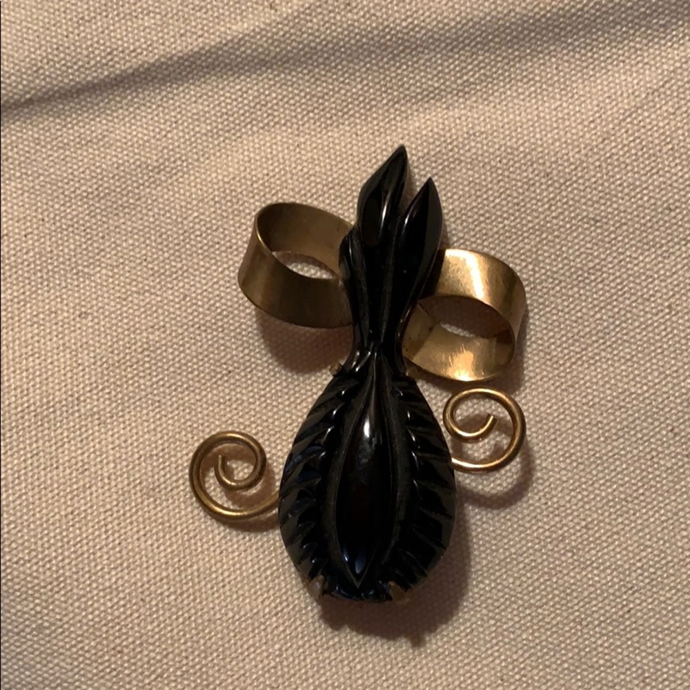 Art Deco hand carved Bakelite Pin